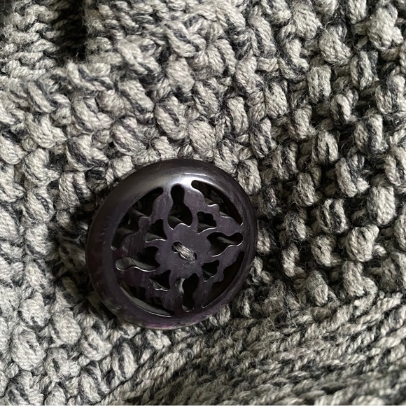 Puff sleeve belted mixed stitch cardigan in tonal gray marl. - Picture 2 of 6
